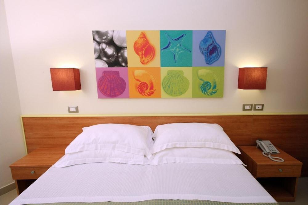 Noha Suite Hotel Riccione Zewnętrze zdjęcie