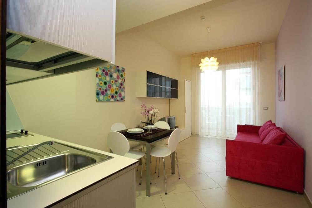 Noha Suite Hotel Riccione Zewnętrze zdjęcie