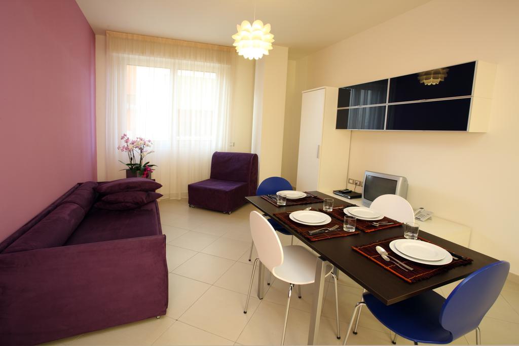 Noha Suite Hotel Riccione Zewnętrze zdjęcie
